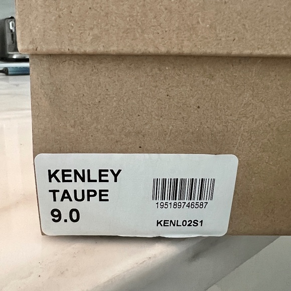 NIB Steve Madden Kenley Braided Slide Sandal in Taupe 9M - Picture 2 of 15